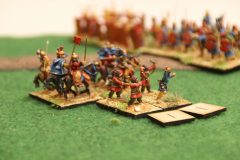 Le général Perse fuit devant les Indiens !